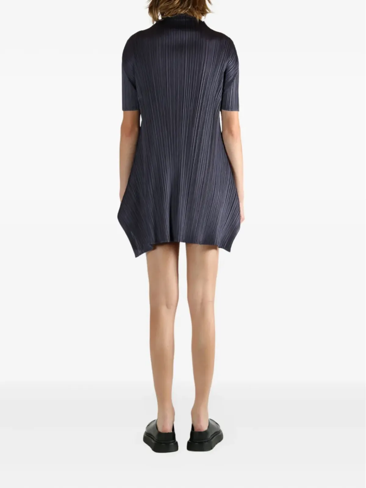 Pleats Please Issey Miyake 月替わりカラー: 7月 プリーツ入り半袖チュニック - グレー - 画像4