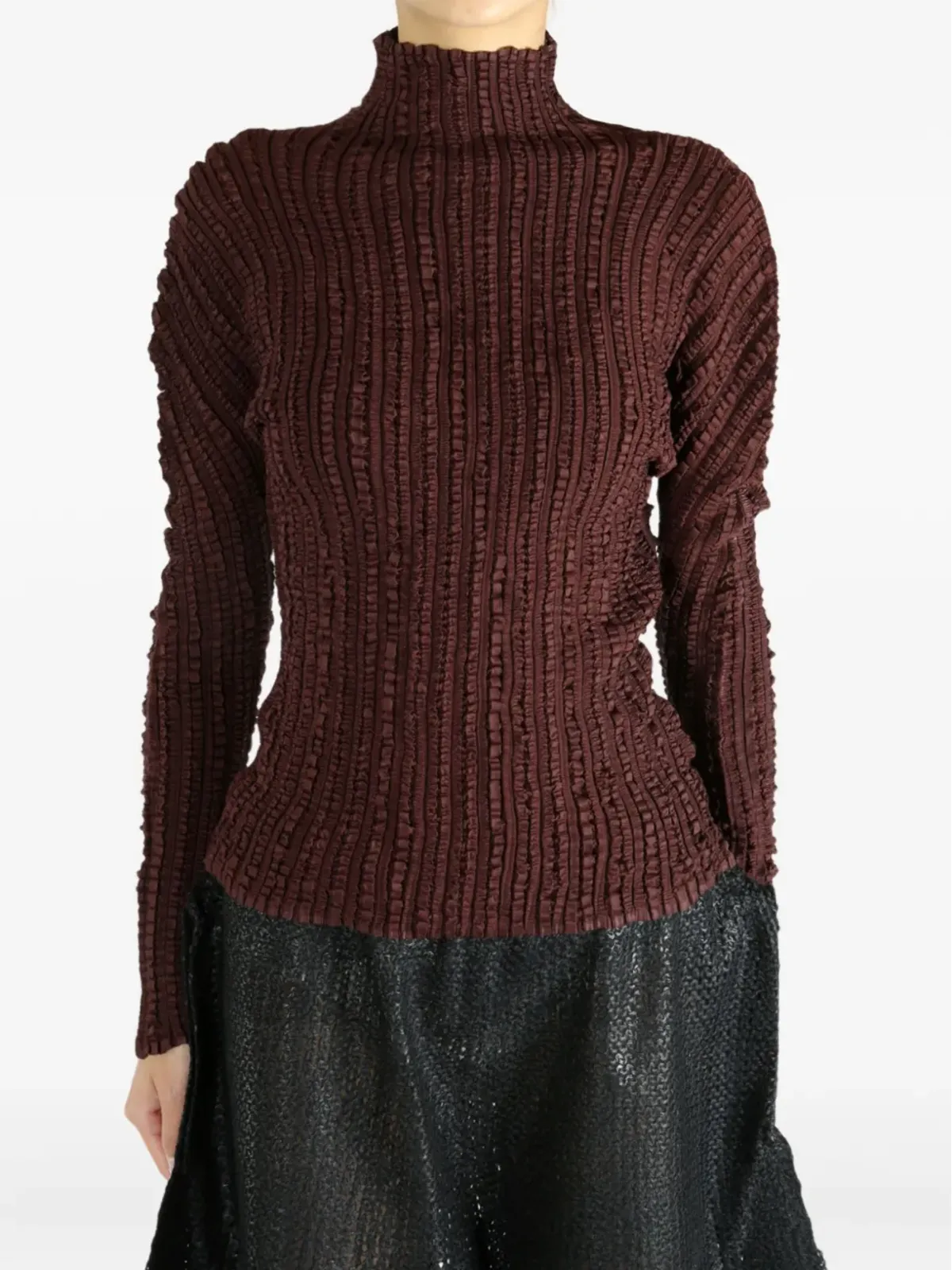 Issey Miyake ハイネック テクスチャード ブラウス（ブラウン） - 画像3