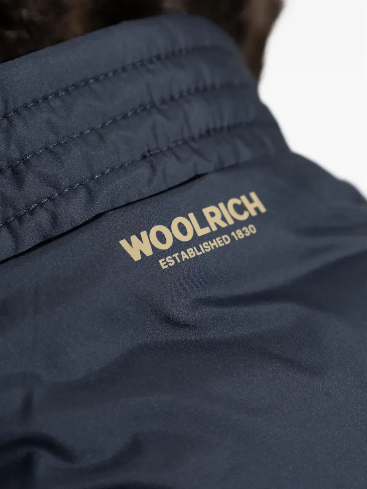 Woolrich フード付きダウンジャケット - 画像5