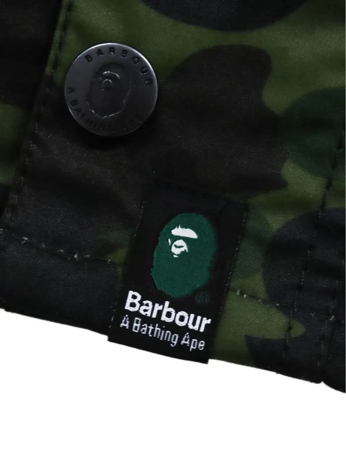 A BATHING APE® 迷彩柄フード付きジャケット - 画像4