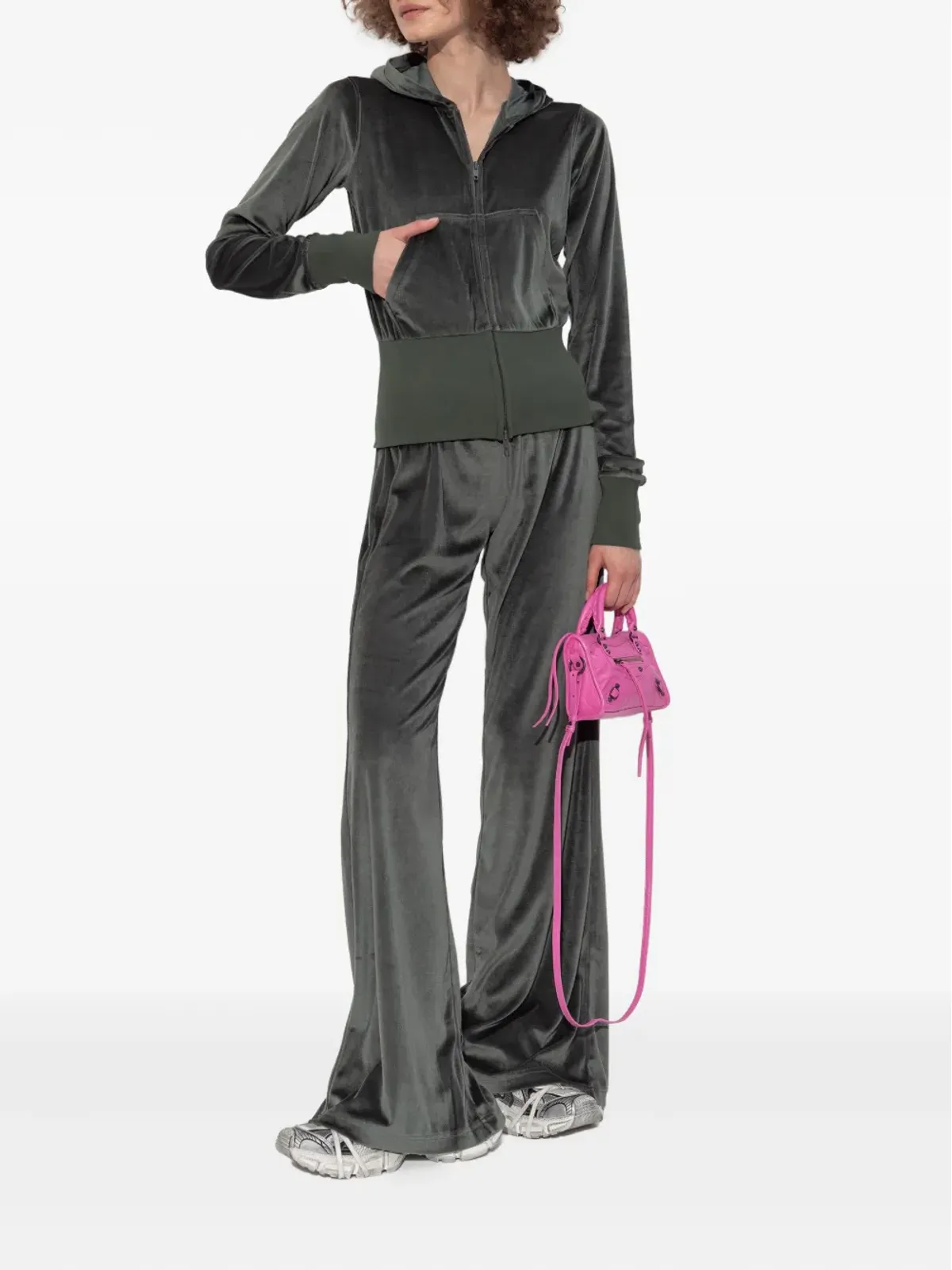 Balenciaga ベルベット風ベロア素材のワイドレッグトラックパンツ - 画像2
