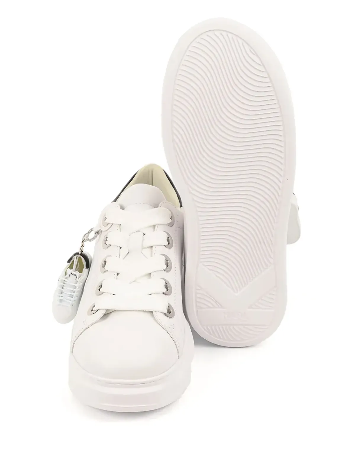 Karl Lagerfeld Kapri キーチェーン パテントレザー スニーカー - White - 画像5