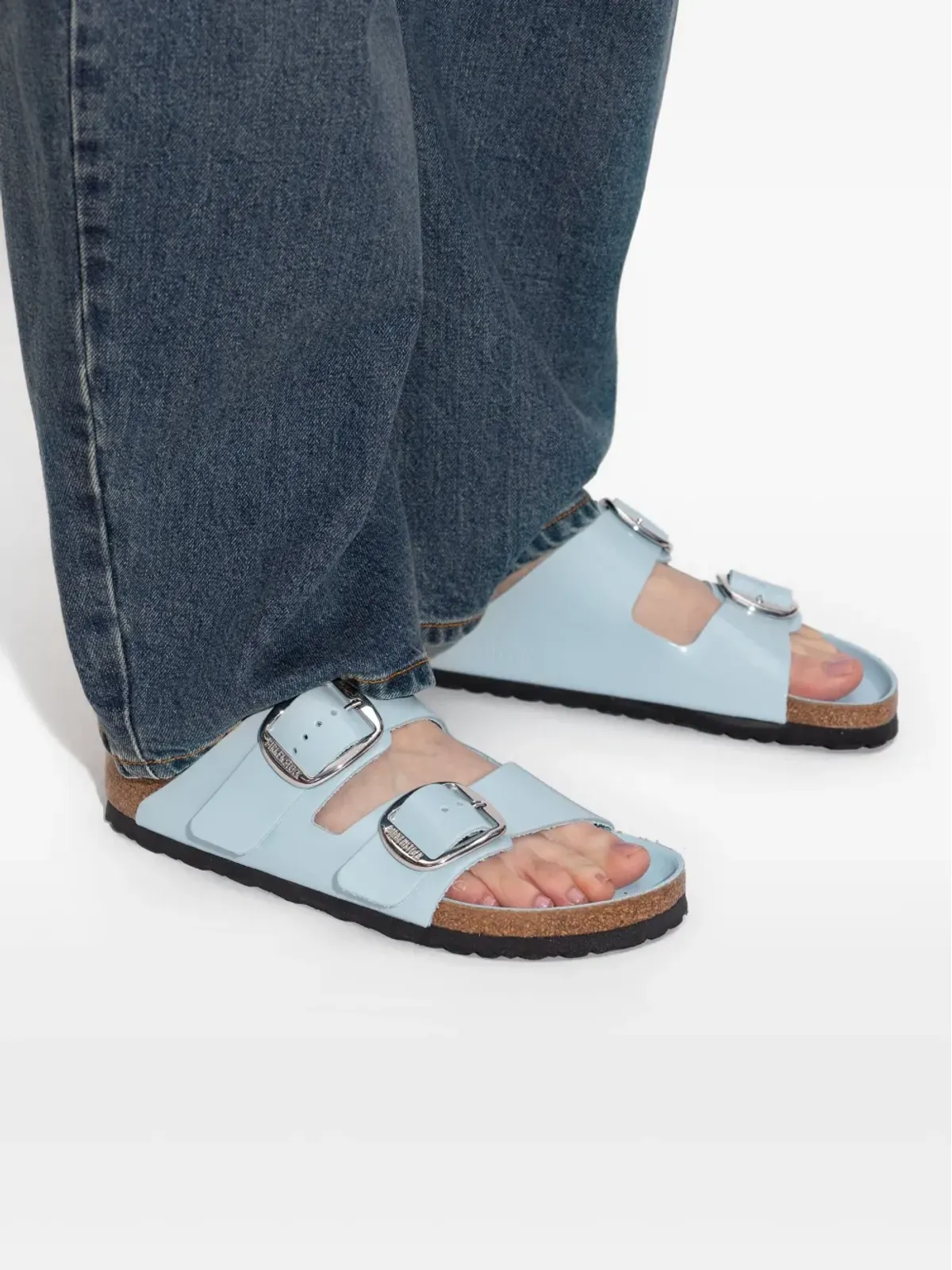 Birkenstock アリゾナ ビッグバックル パテントレザー サンダル - 画像5