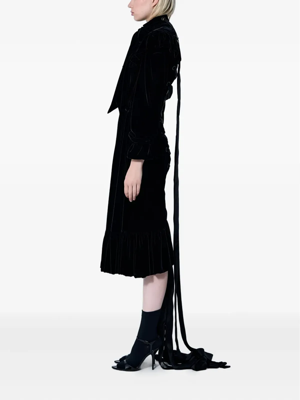 Balenciaga フリル付きレースアップミディドレス ブラック - 画像3