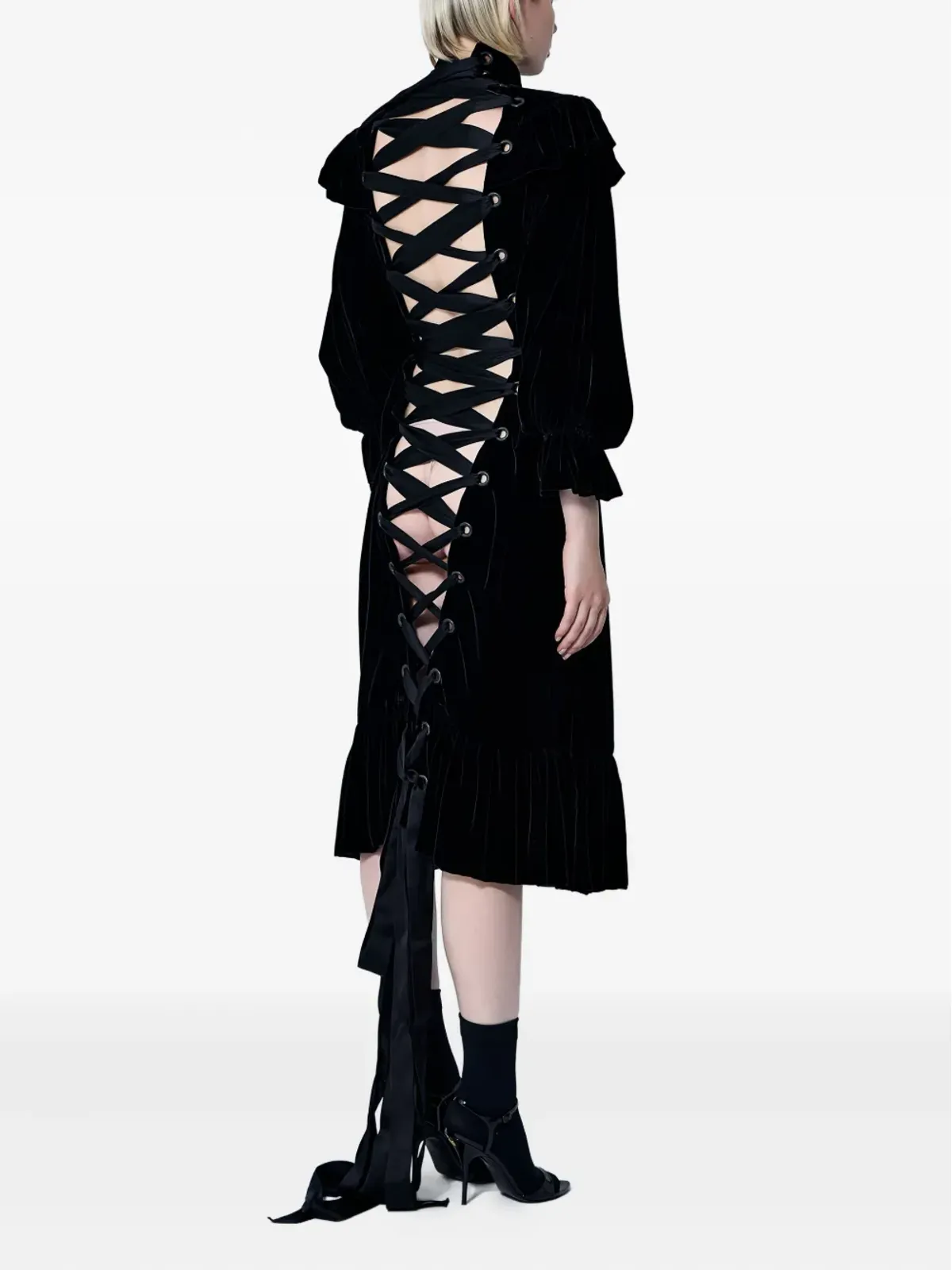 Balenciaga フリル付きレースアップミディドレス ブラック - 画像4