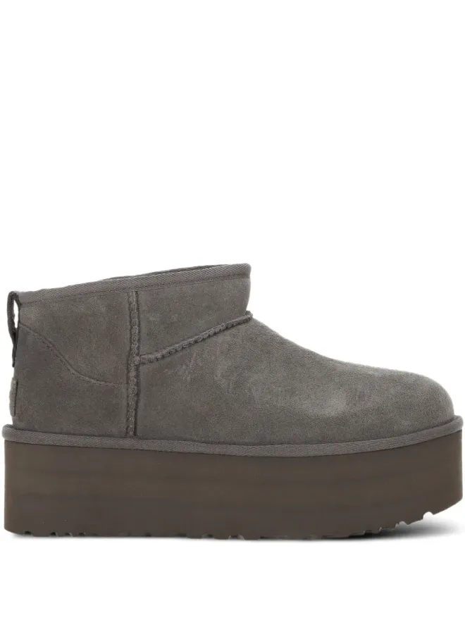 UGG UGG スエード ブーツの商品画像