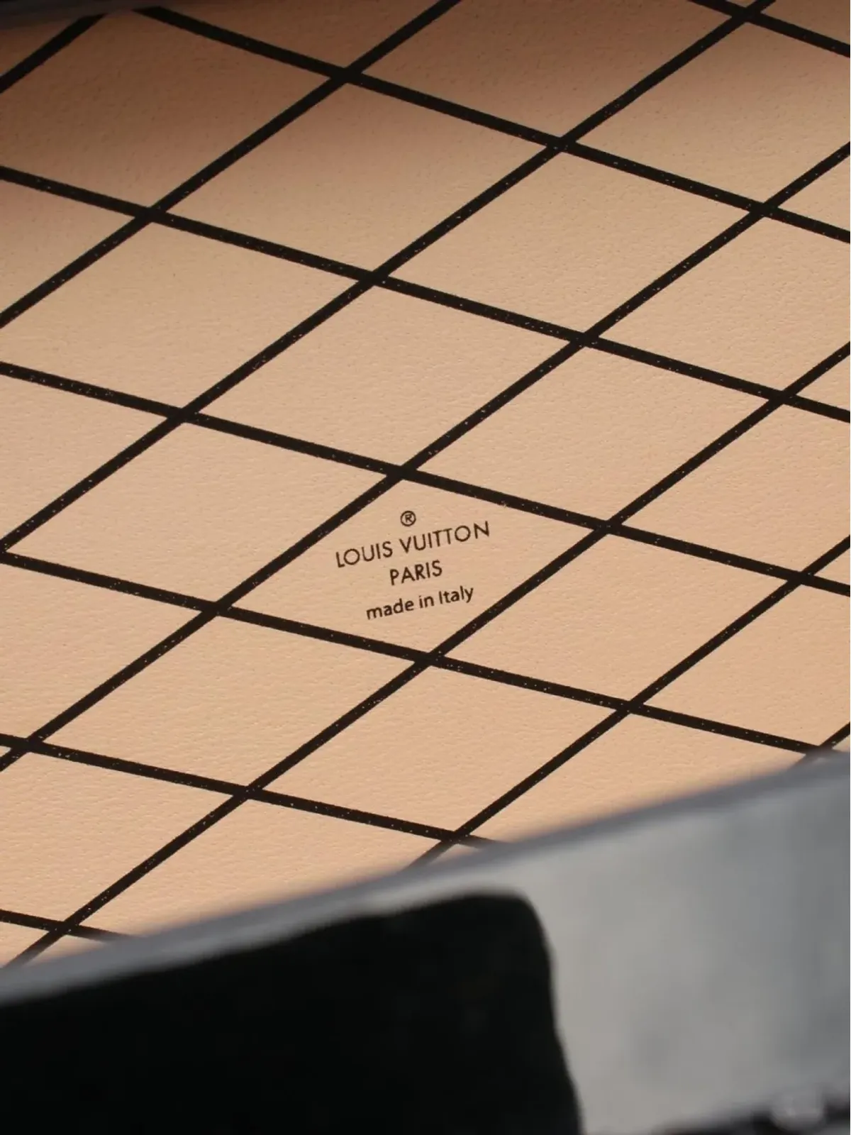 Louis Vuitton ビンテージ 2015年製 ペティット・マル スパンコール装飾付きクラッチバッグ ブラック - 画像5