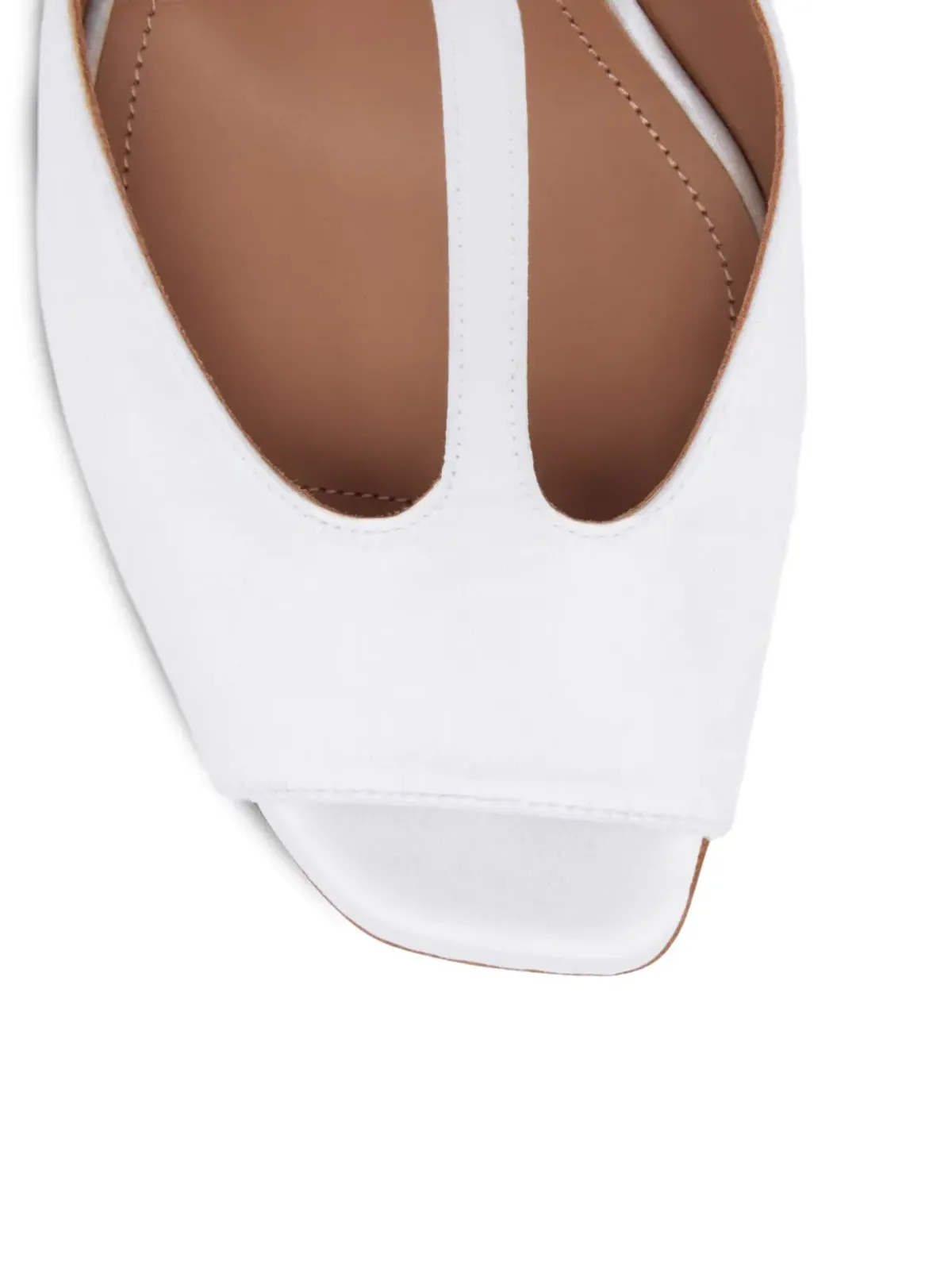 Malone Souliers ホワイトのパール付きTバーサンダル - 画像3