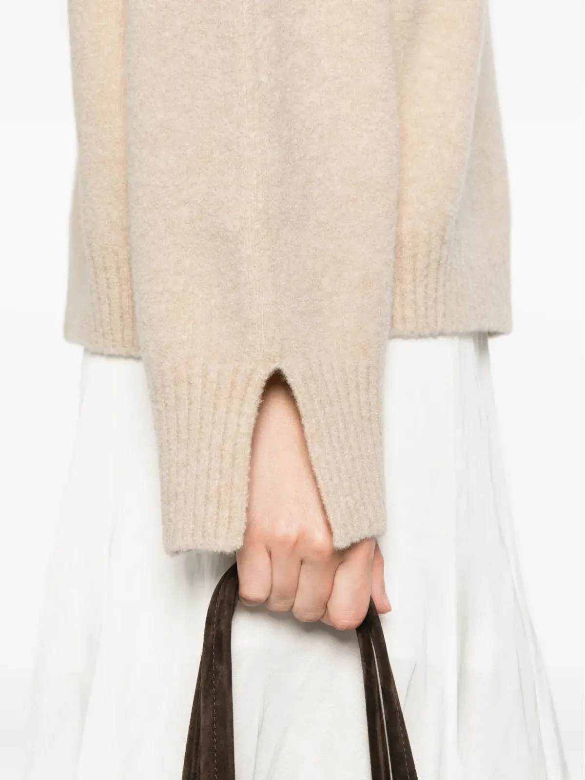 Allude ハイネック・スプリットカフ セーター - 画像5