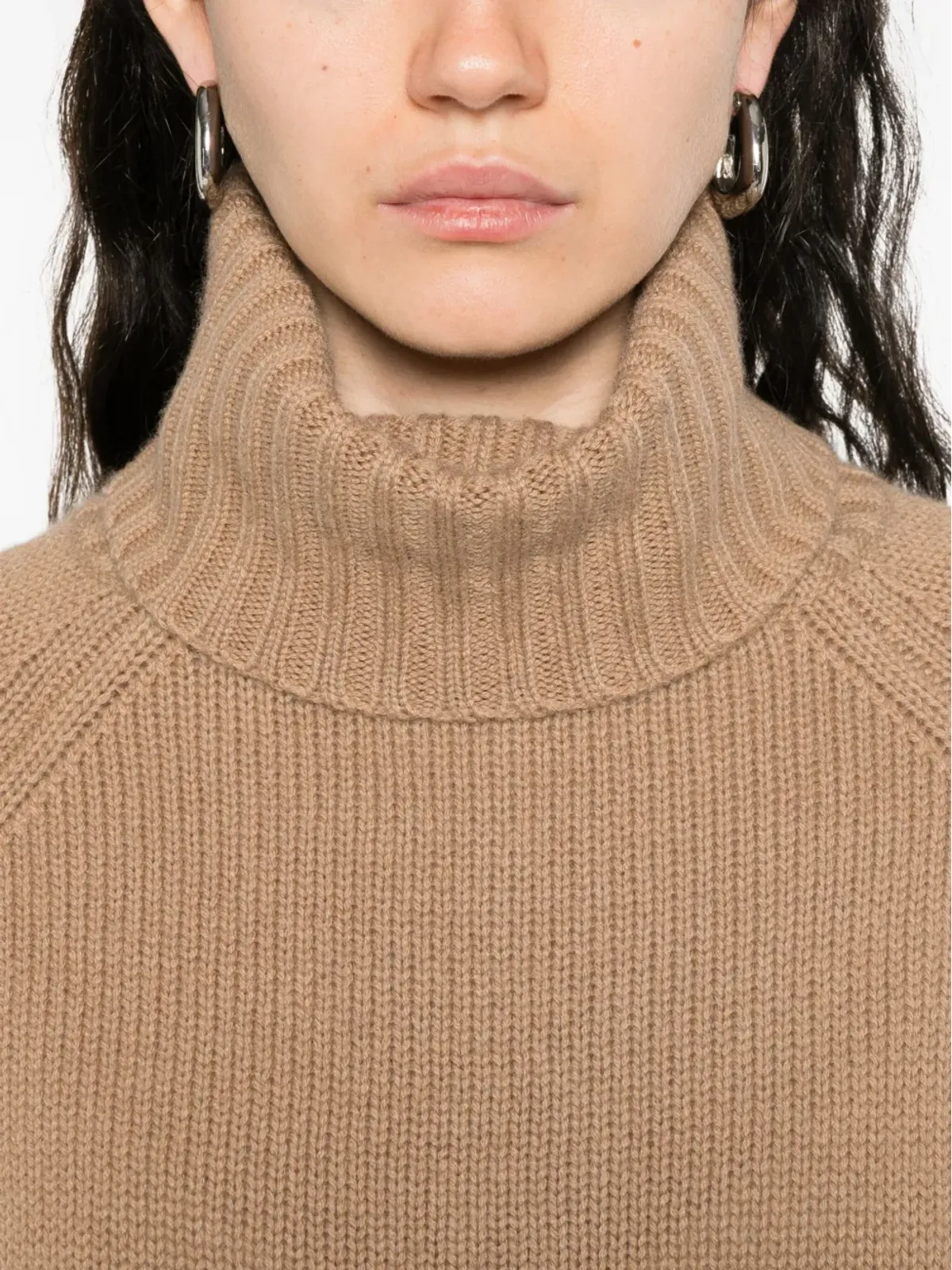 Allude タートルネック ラグランスリーブ セーター - 画像5