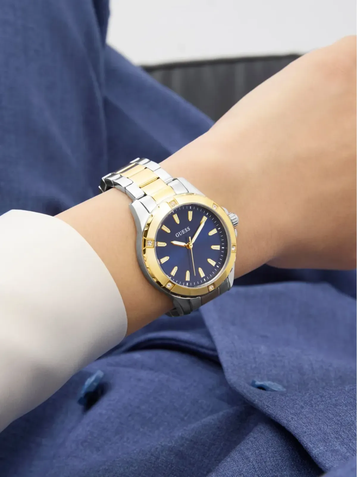 GUESS USA ステンレススチール クリスタル 腕時計 - ブルー - 画像2
