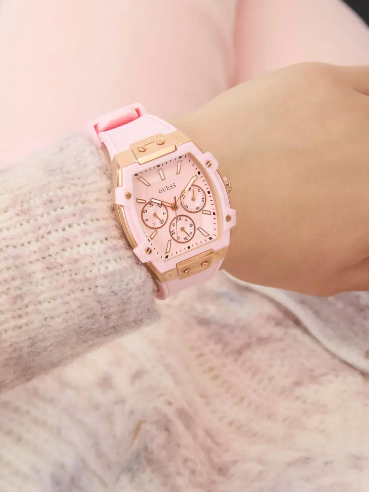 GUESS USA シリコンストラップ ローズゴールド スクエアケース ピンク - 画像5
