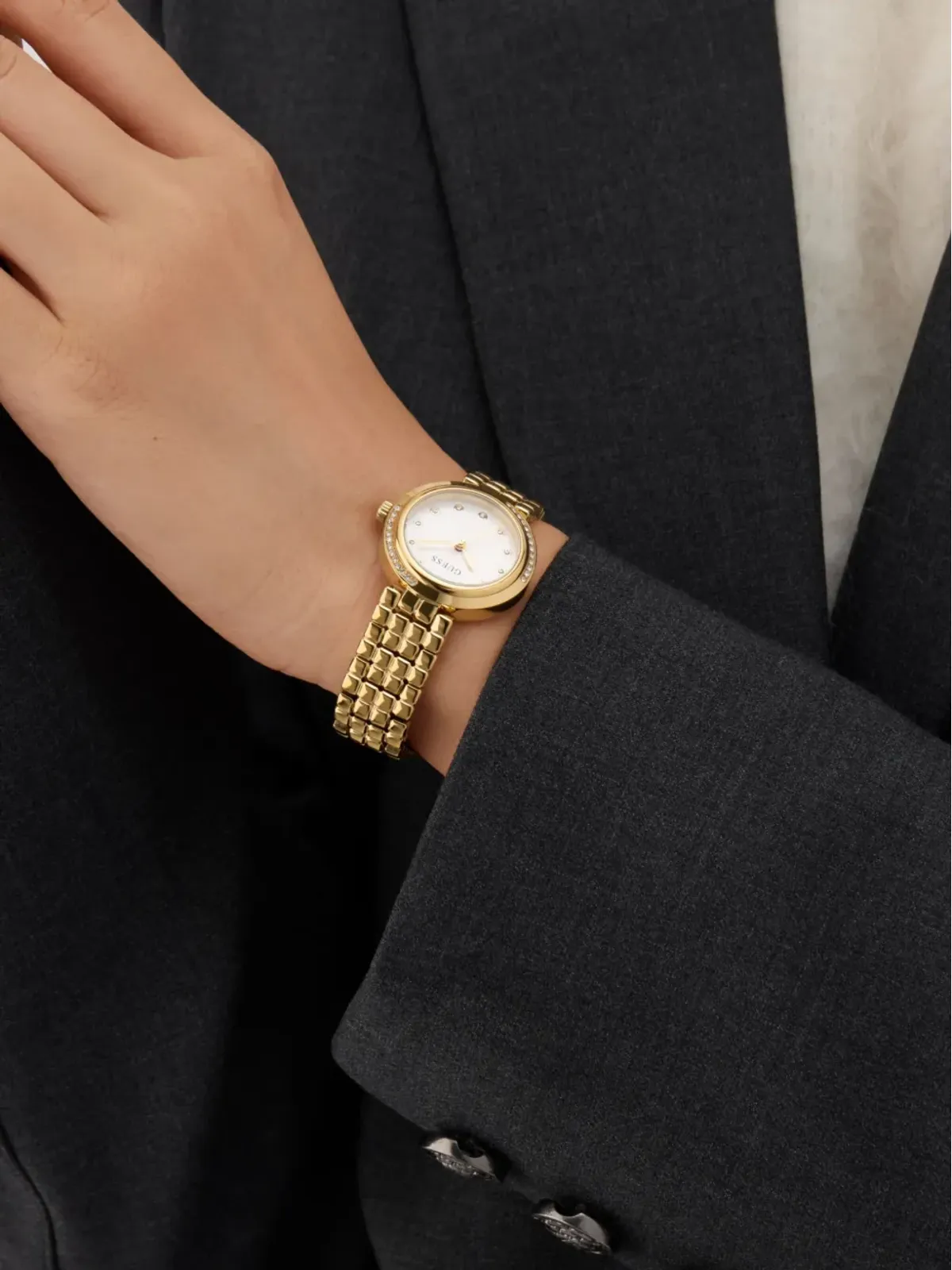 GUESS USA クリスタル装飾ウォッチ - 画像2