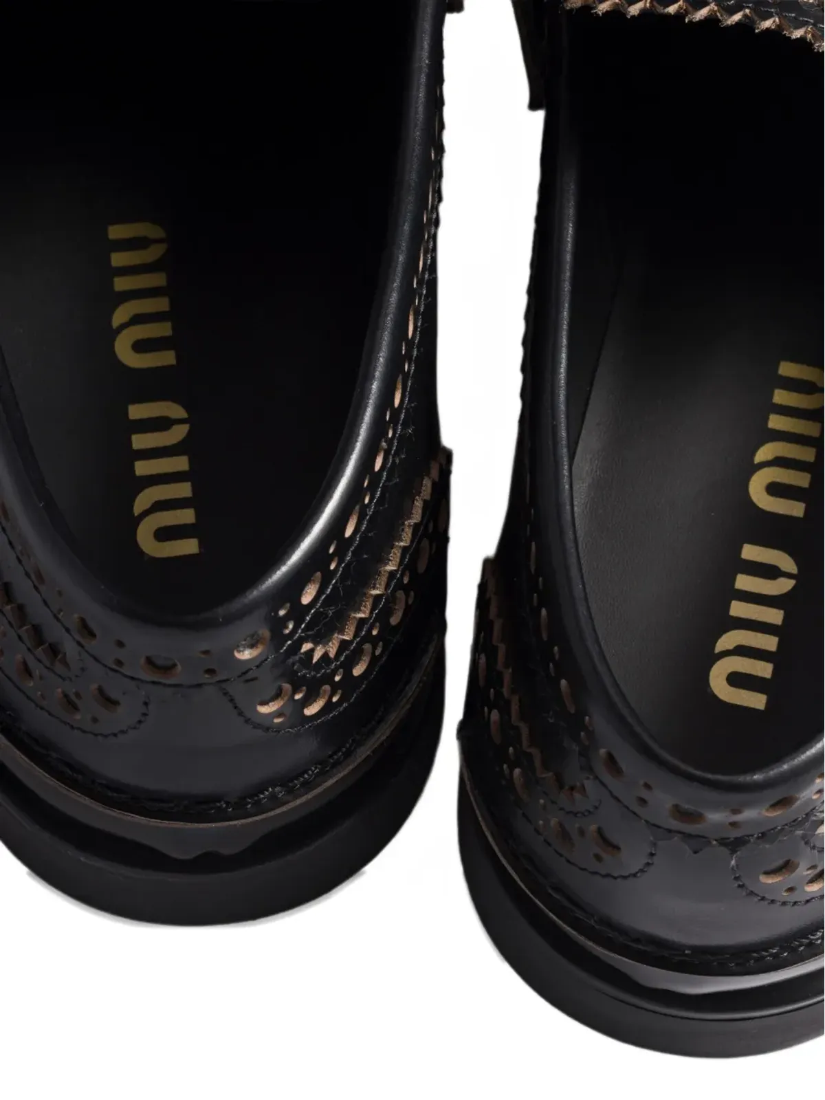 Miu Miu パンチングコインディテール ローファー - 画像3