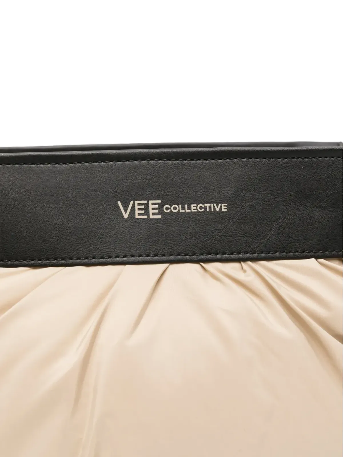 VeeCollective Caba パッド入りクラッチバッグ - ニュートラルカラー - 画像3