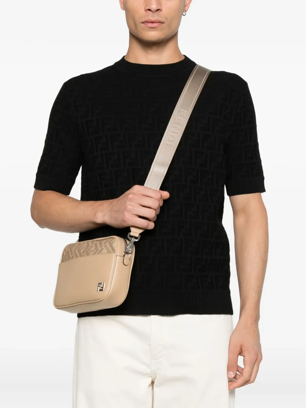 FENDI モノグラムパネル レザー メッセンジャーバッグ - 画像2