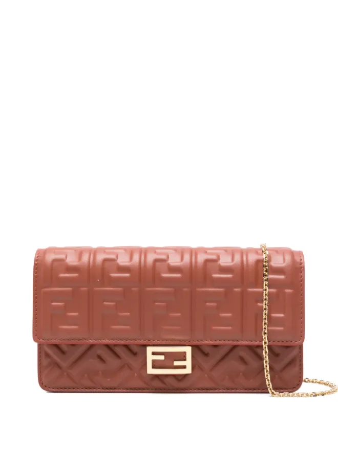 Fendi FENDI バゲット ロゴプレート キルティング クラッチバッグ レッドの商品画像