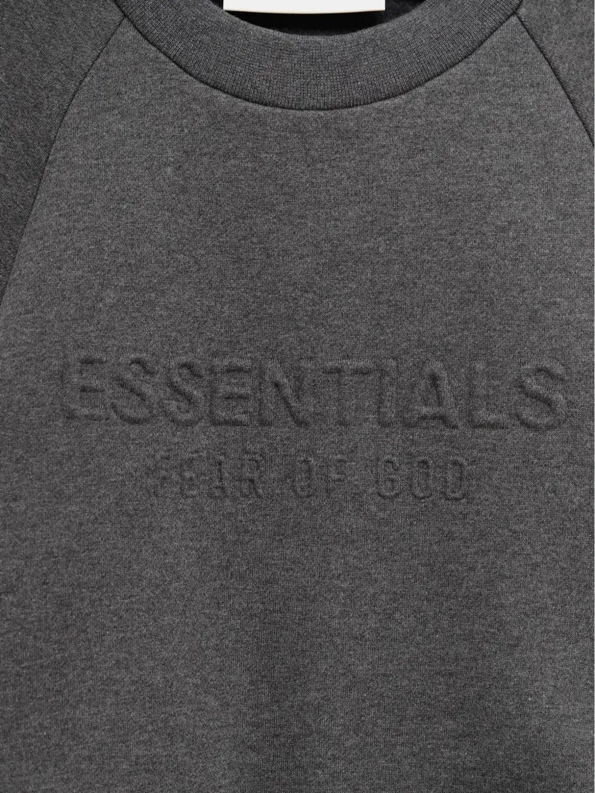 FEAR OF GOD ESSENTIALS 90sエンボスロゴ クルーネック スウェットシャツ グレー - 画像3