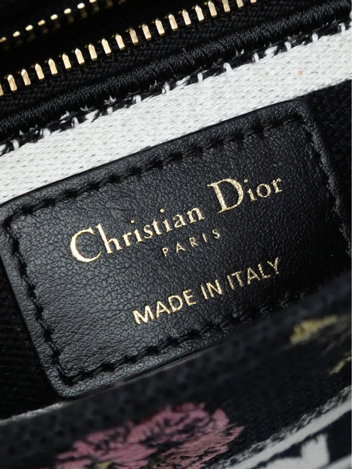 Christian Dior ビンテージ 2022 ミニ刺繍キャンバス Mille Fleurs Lady D Lite サッチェル - ブラック - 画像5