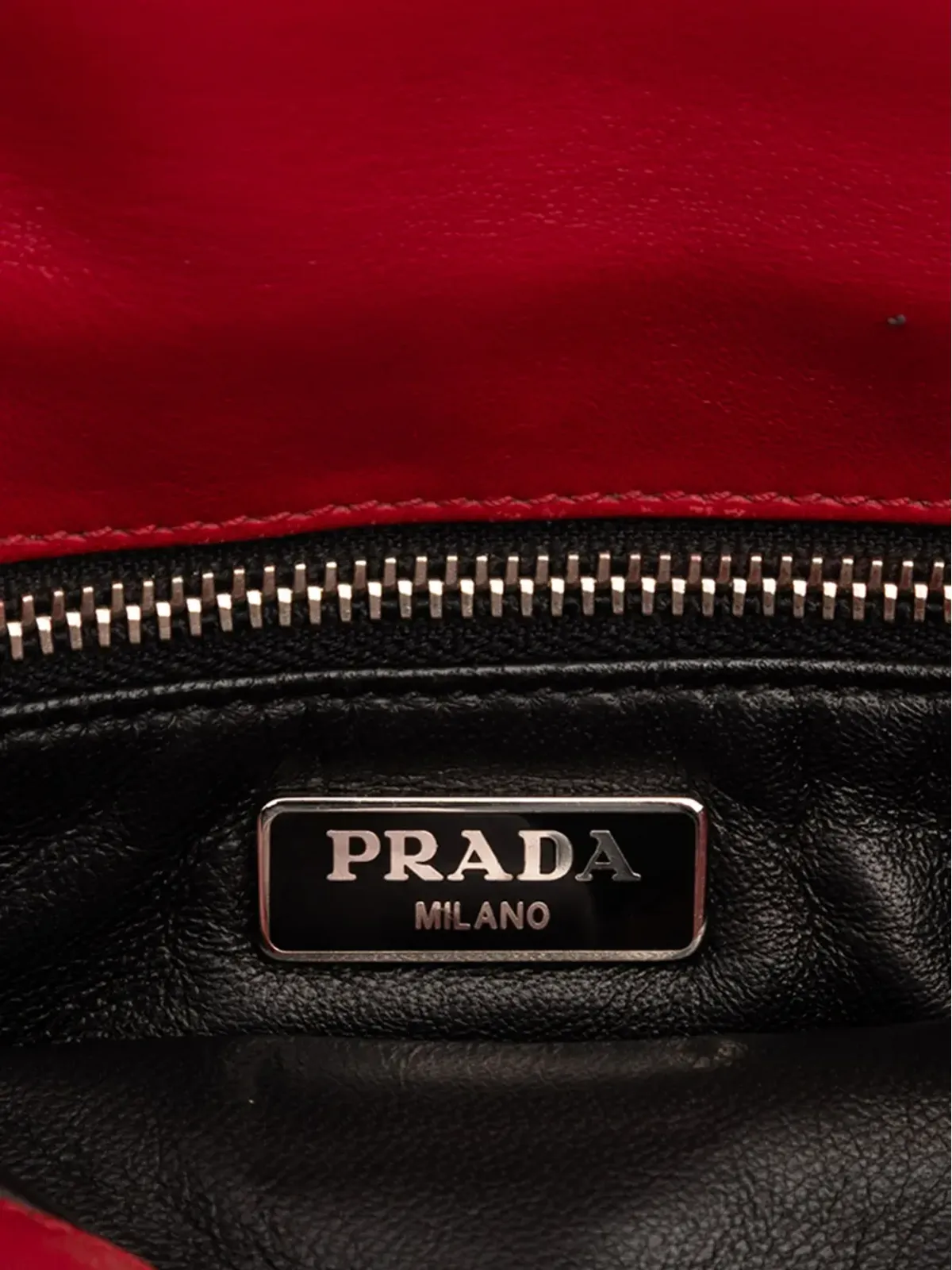 Prada ビンテージ 2000-2025 ナッパ・ゴーフレ ショルダーバッグ レッド - 画像5