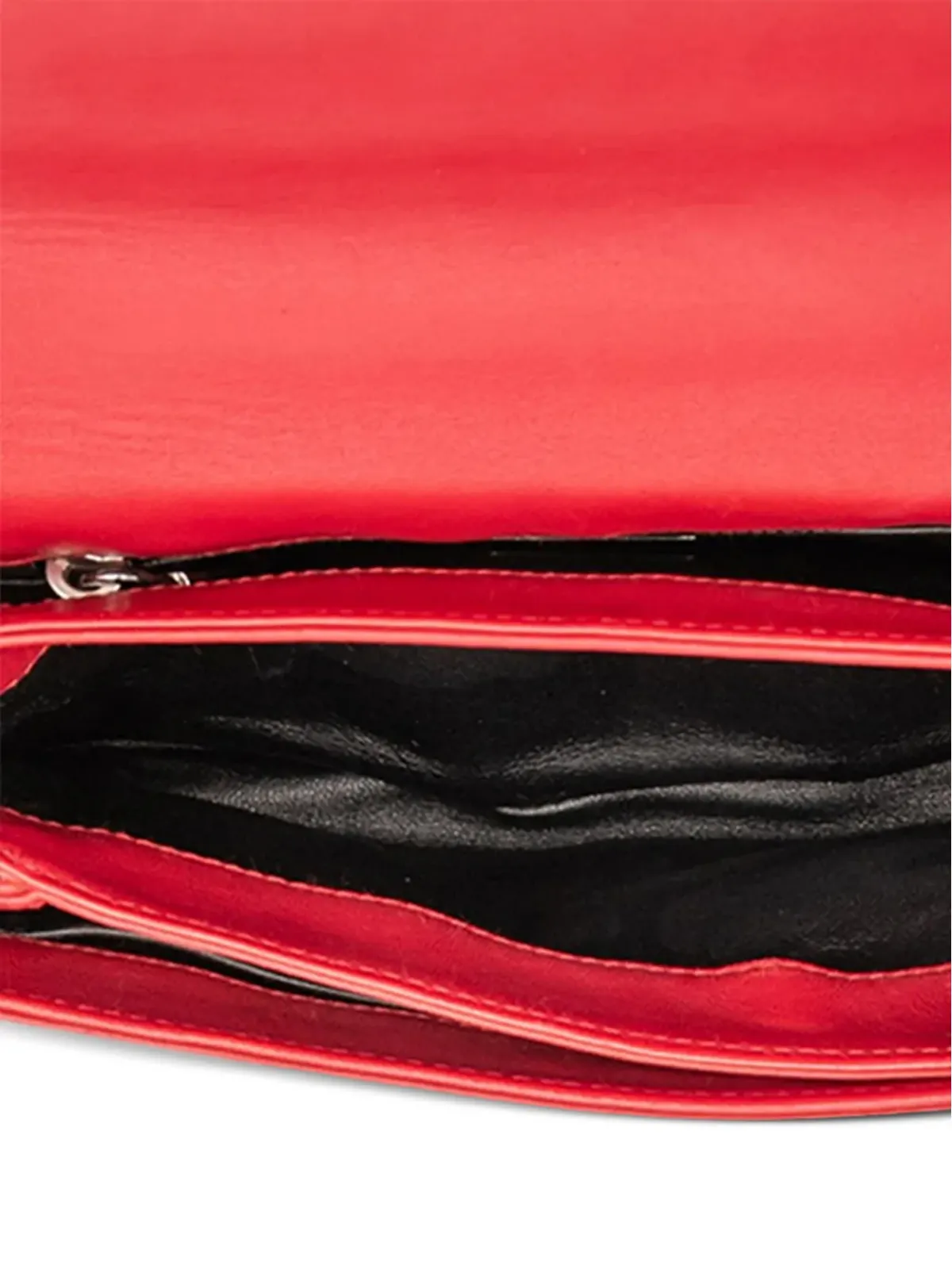 Prada ビンテージ 2000-2025 ナッパ・ゴーフレ ショルダーバッグ レッド - 画像4