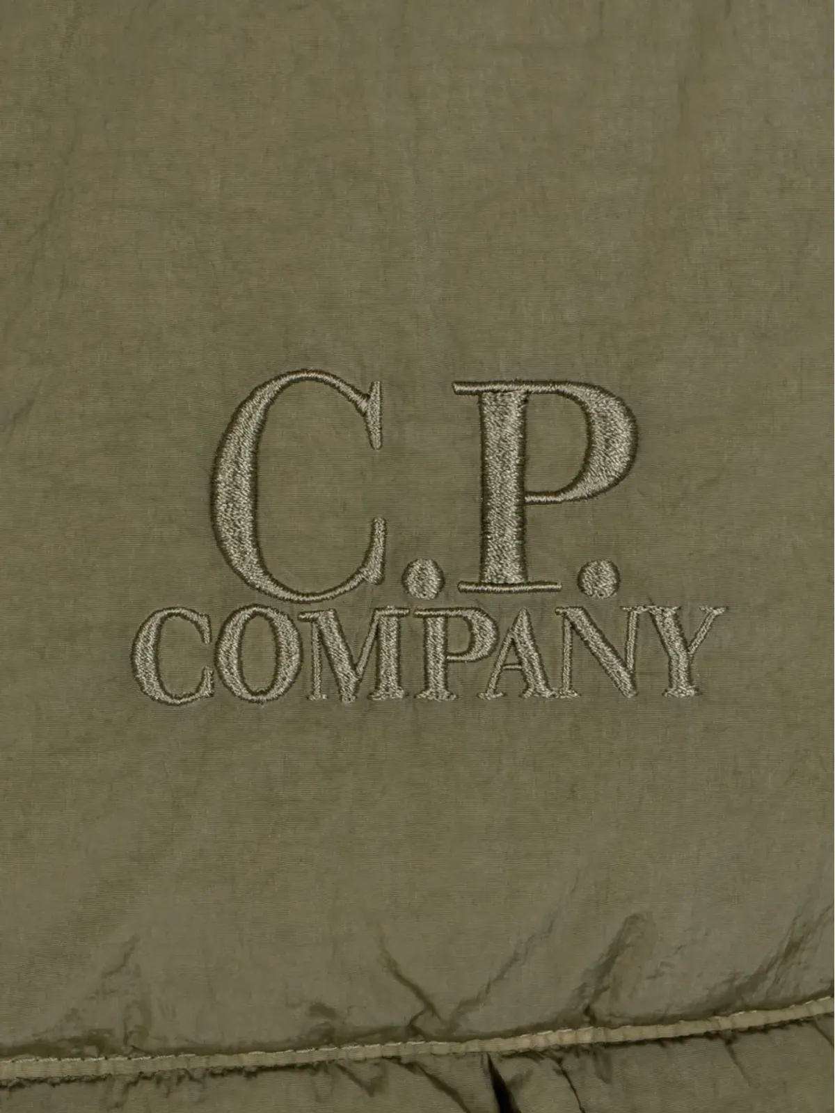 C.P. Company ファネルネック付きパッド入りジレ - グリーン - 画像3