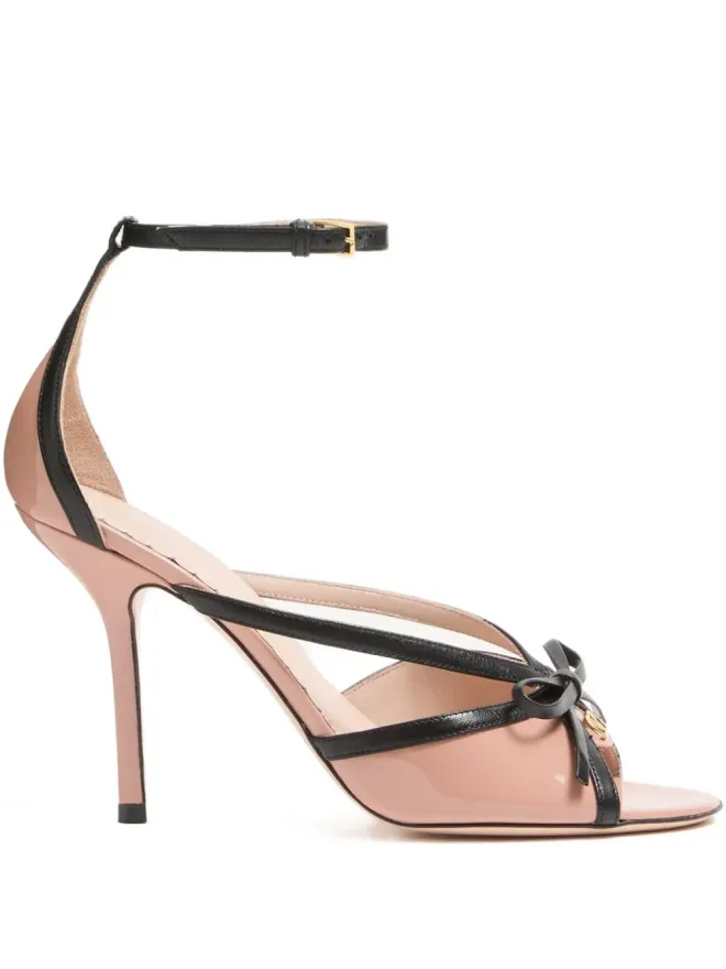 Valentino Garavani Valentino Garavani ベポイント bow-detail レザーサンダルの商品画像