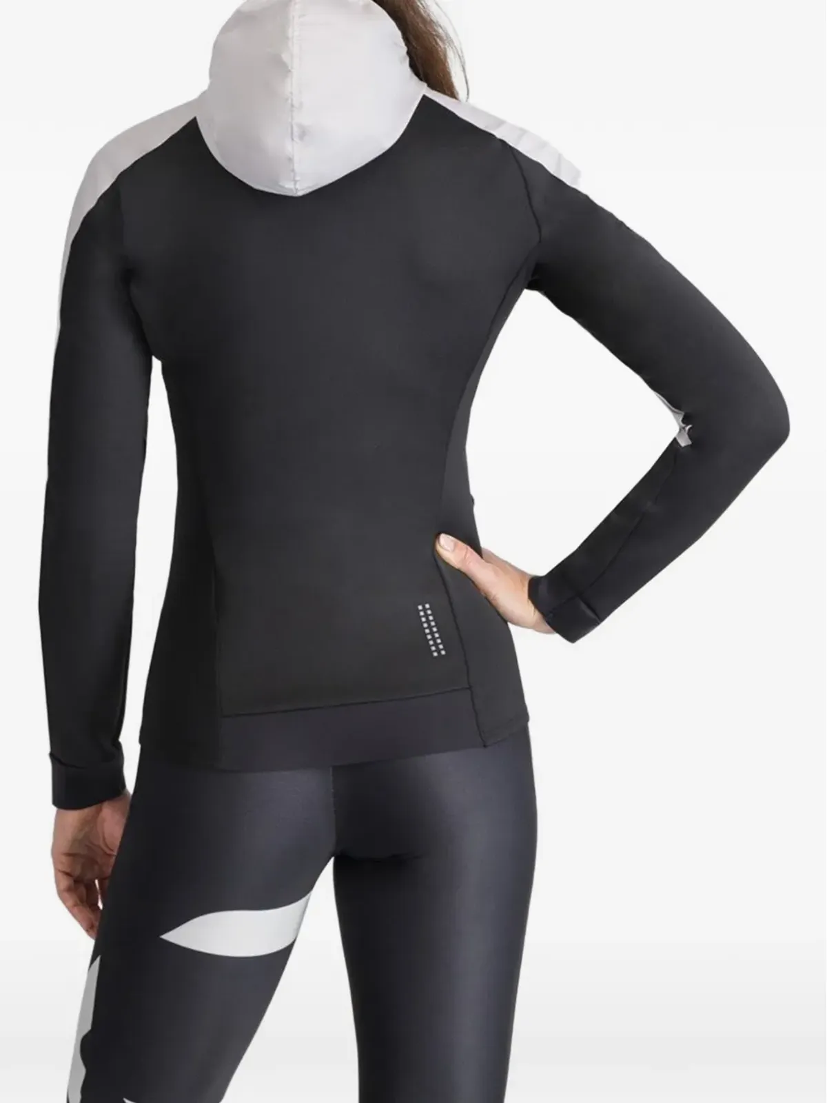 SPORTFUL フード付きパフォーマンスジャケット - 画像2