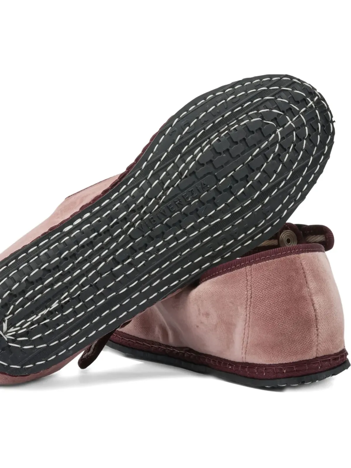 Vibi Venezia バックル付きベルベットバレエフラット - 画像4
