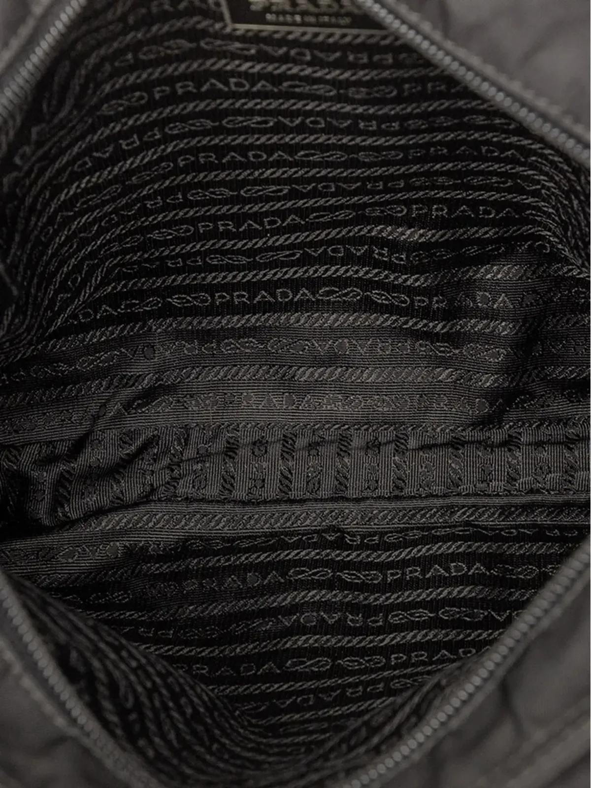 Prada ビンテージ 2013-2025 テスツォ ジップトップ クロスボディバッグ ブラック - 画像5