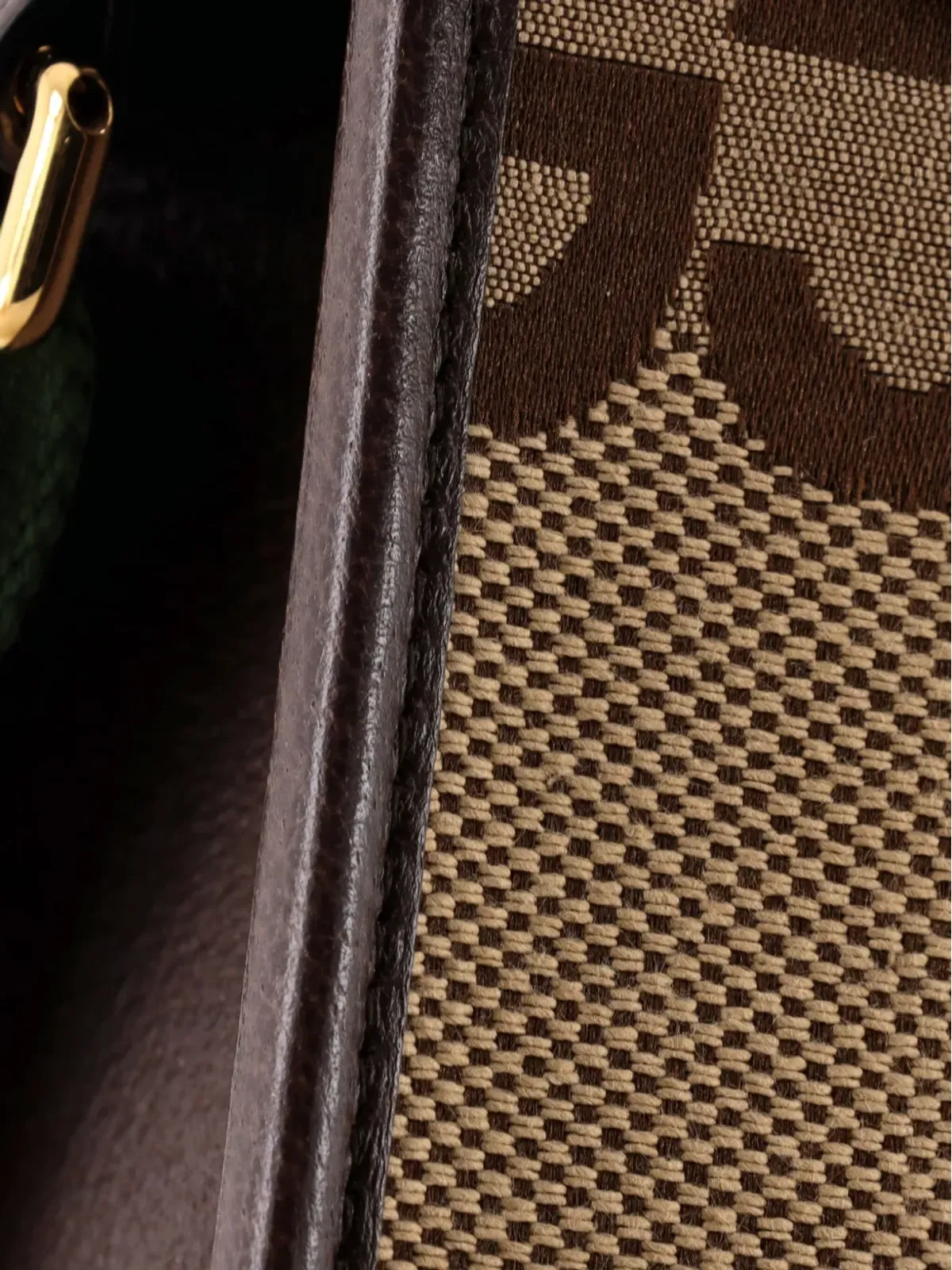 Gucci ビンテージ 縦型トート ジャンボ GGキャンバス ミニ クロスボディ バッグ - ニュートラル系 - 画像4