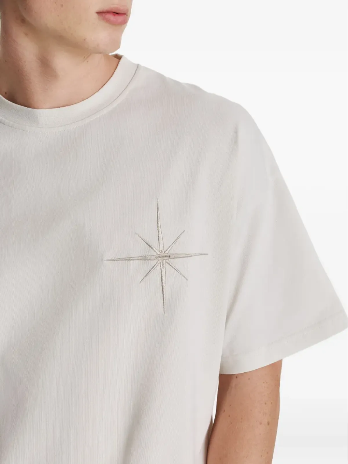 IRINA VOINEA 刺繍入り Tシャツ - 画像4