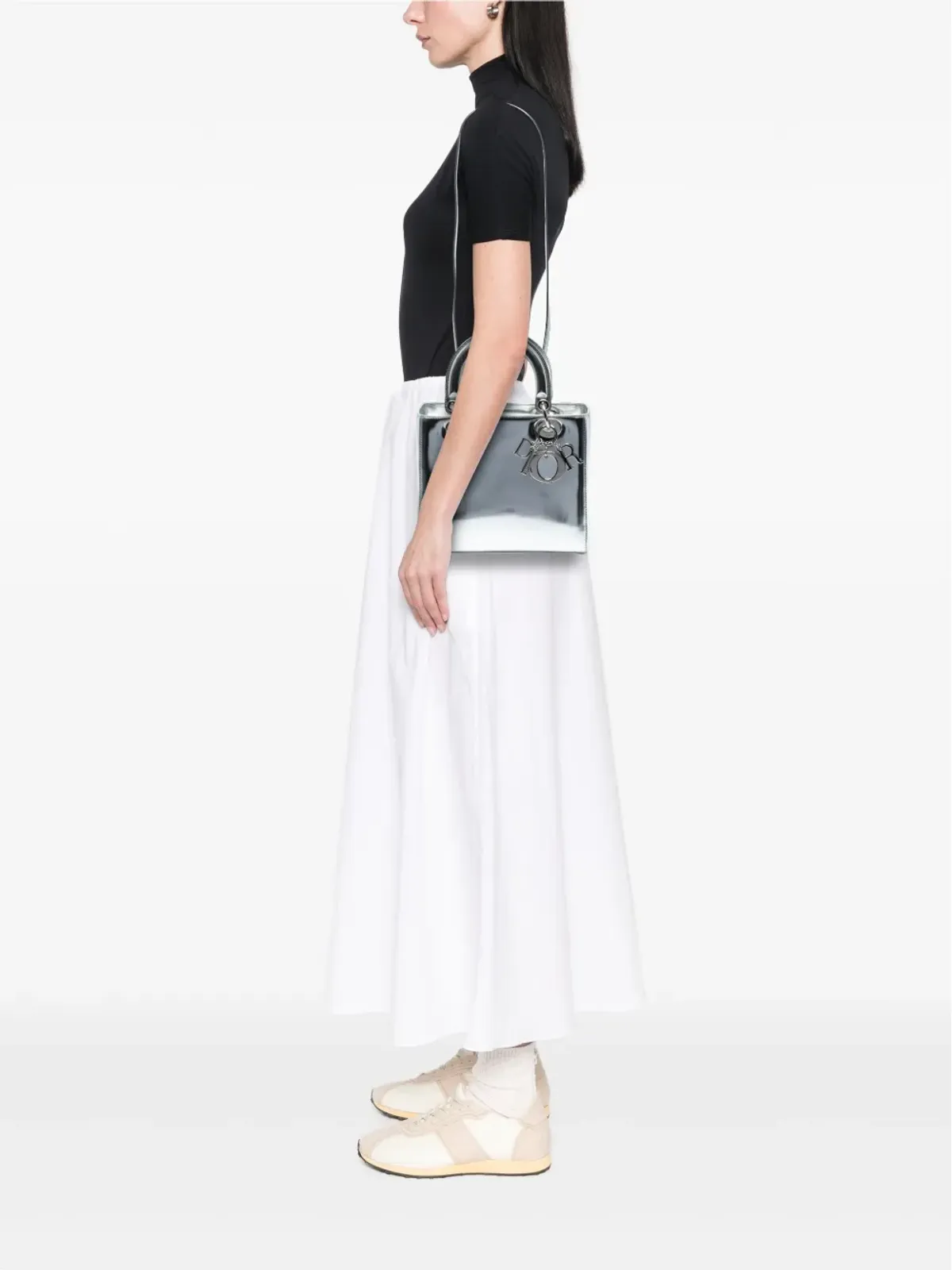 Christian Dior ビンテージ 2013年モデル ミディアム メタリックパテントレザー レディディオール サッチェル - シルバー - 画像2