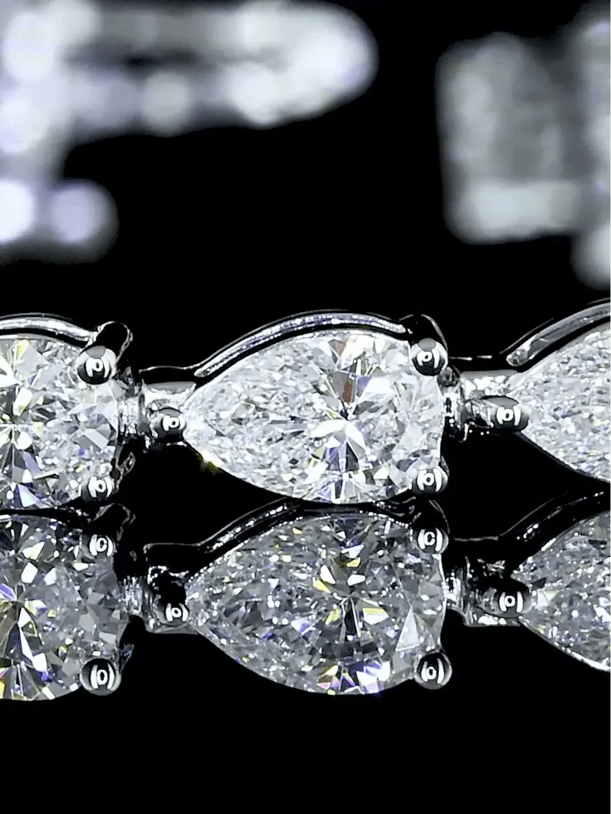 Jewels Aficionado 14K white gold diamond necklace - Silver - 画像3