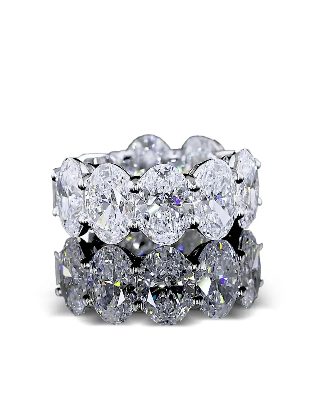 Jewels Aficionado 14Kホワイトゴールド ハグイヤリング ダイヤモンド ピアス - 画像3