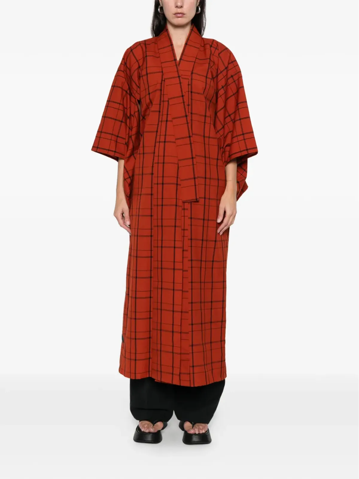 A.N.G.E.L.O. Vintage Upcycling 格子柄フローラルアップリケ付き着物 - 画像3