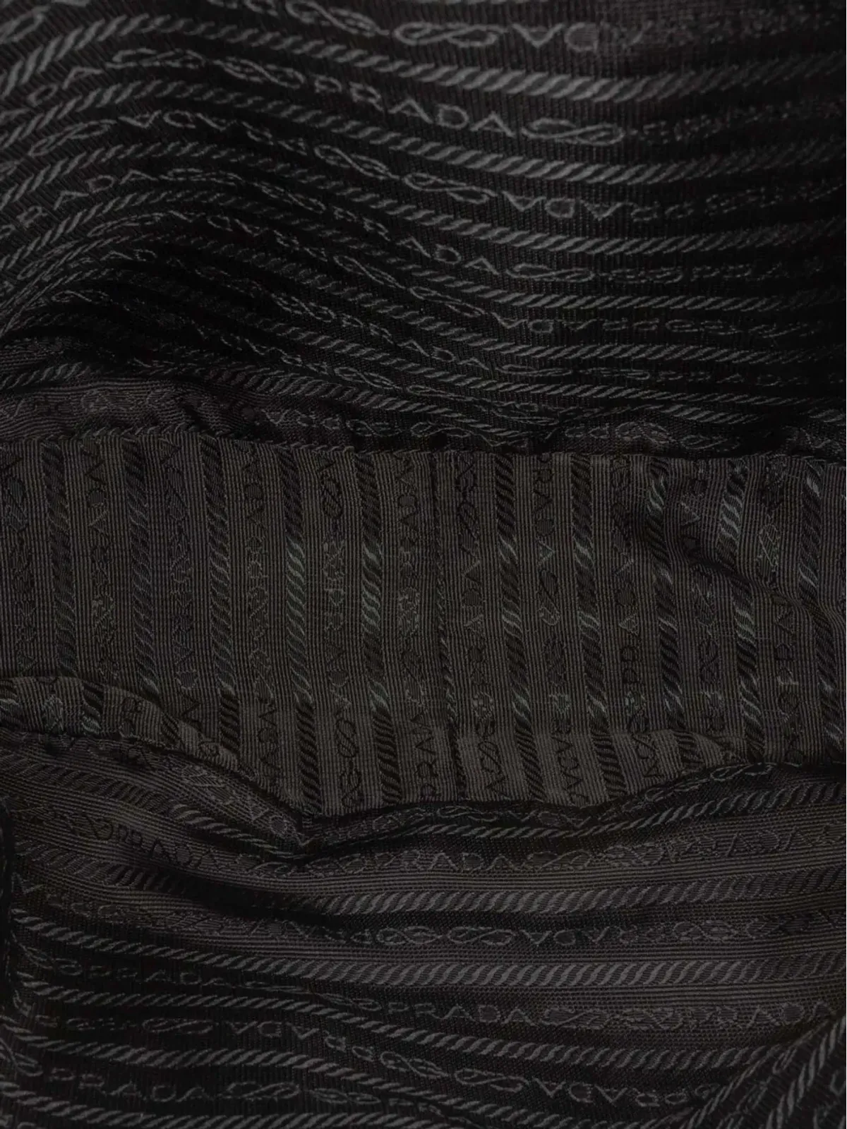 Prada ビンテージ 2000-2013 レザーとテッスート ショルダーバッグ - ブラック - 画像5