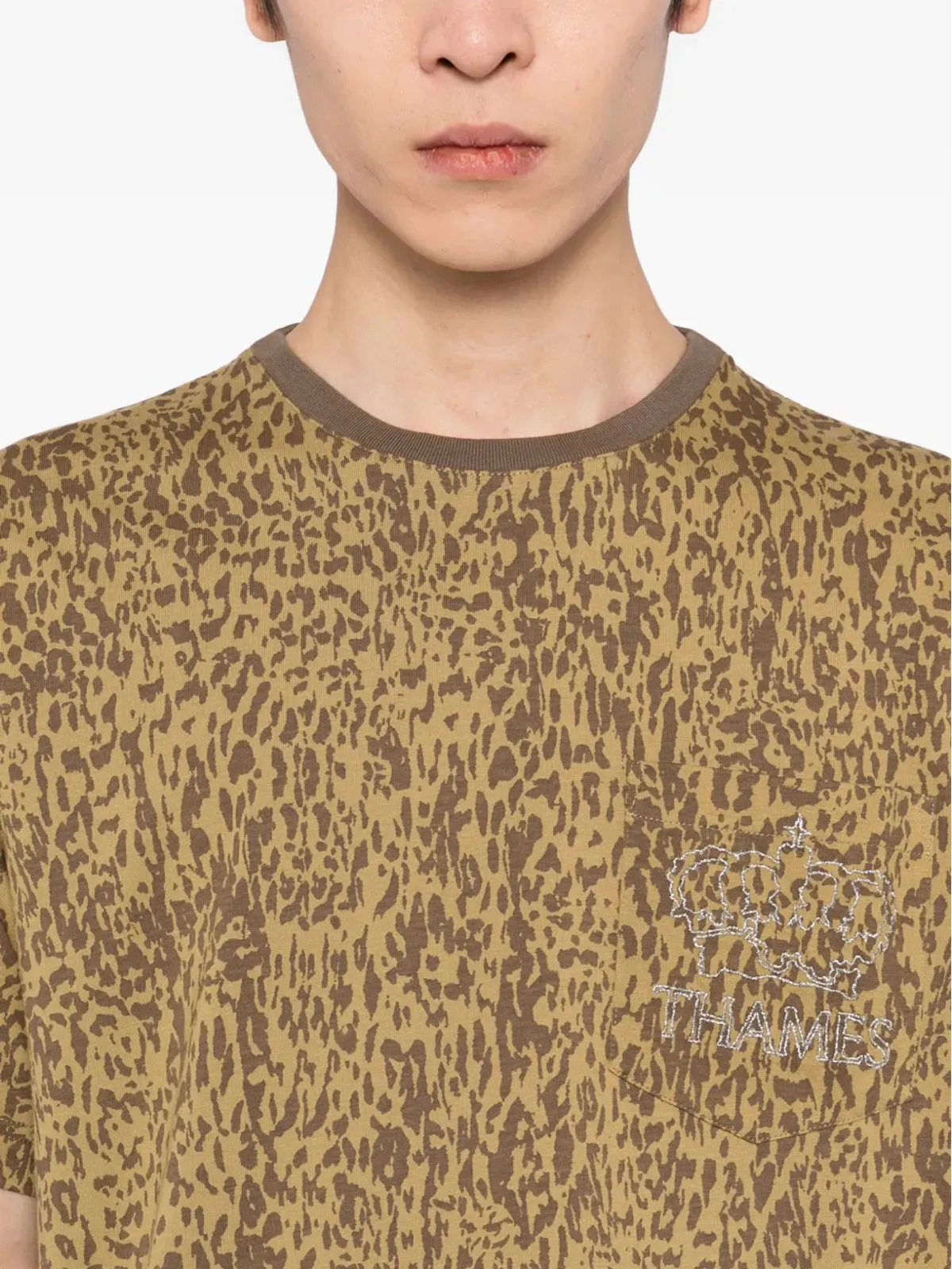 THAMES MMXX Le Poche Carnivore Tシャツ - 画像4