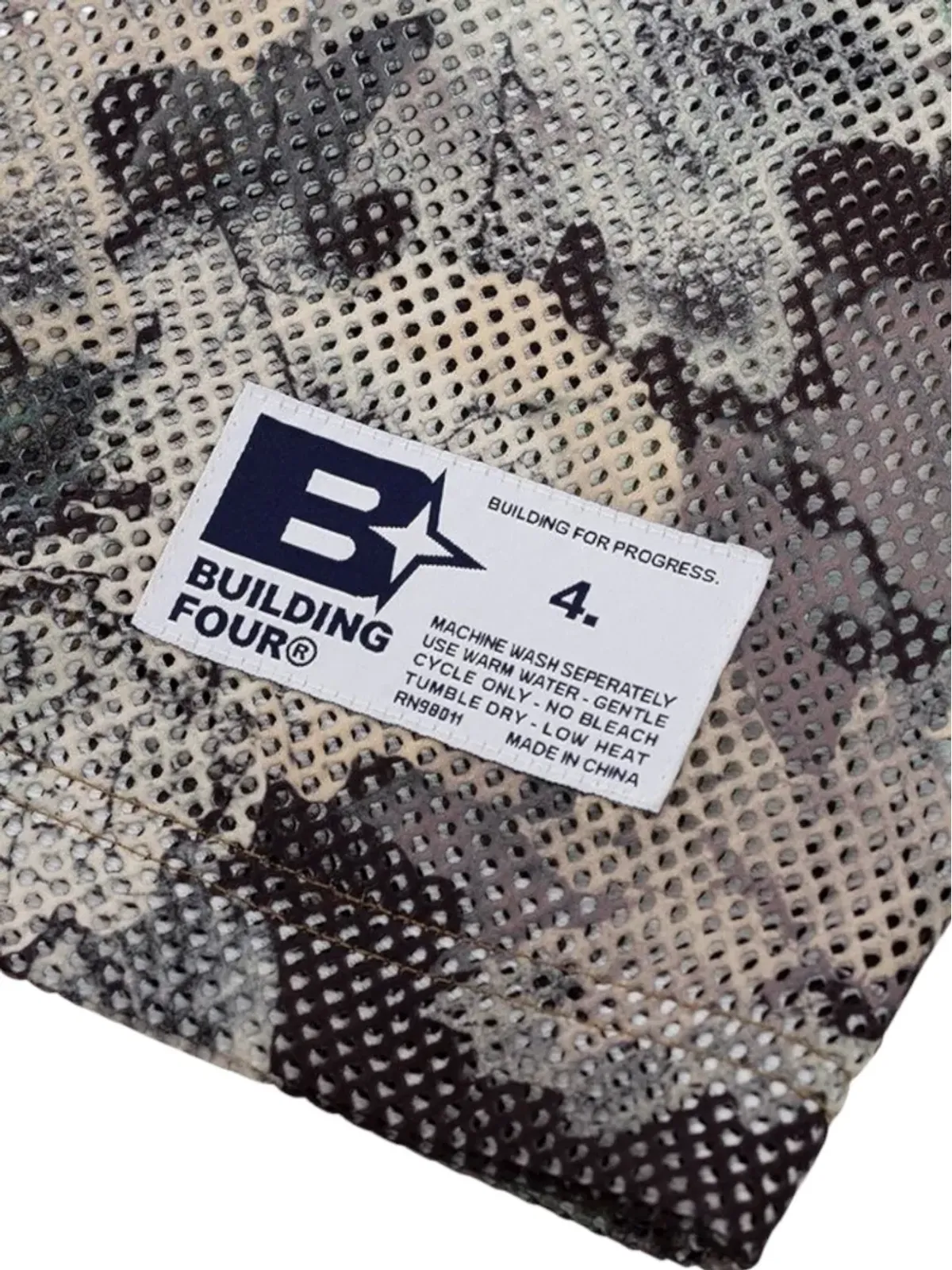 BLDG4 葉柄プリント Tシャツ - 画像4