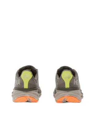 HOKA Clifton 9 ゴアテックス スニーカー - サムネイル3