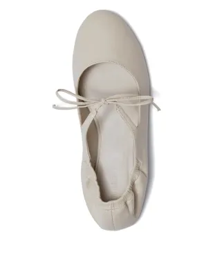 Bernardo 1946 タイ留めエラスティック バレエフラット - White - サムネイル3