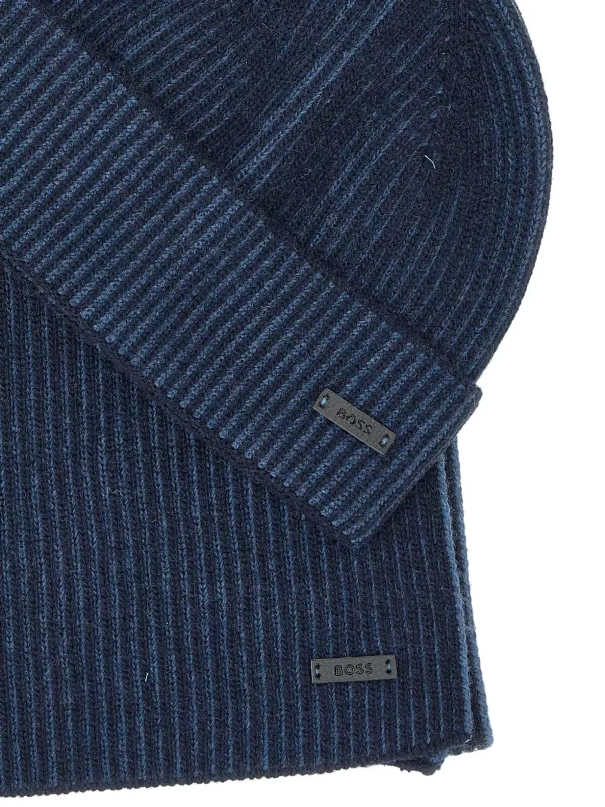 BOSS リブ編みウールのビーニーとマフラーセット - 画像4