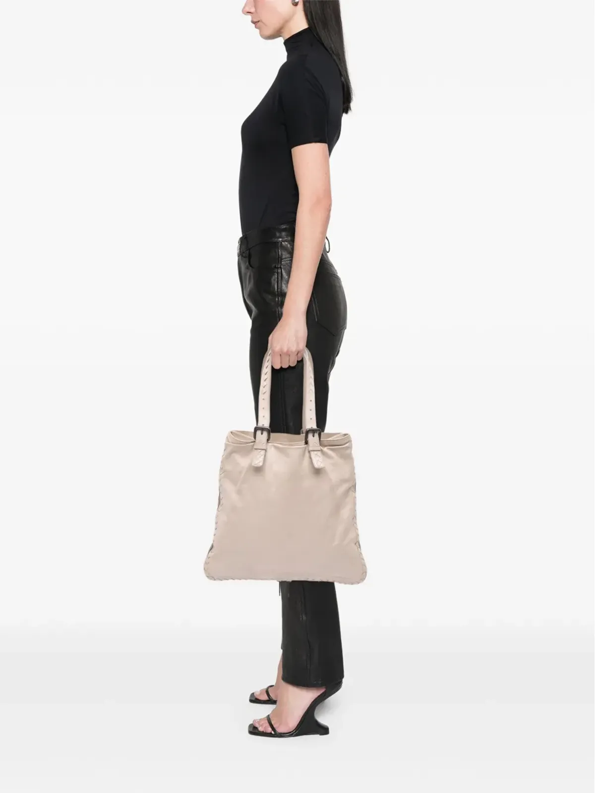 Bottega Veneta ビンテージ レザーイントレチャート サイドジップ トートバッグ - 画像2