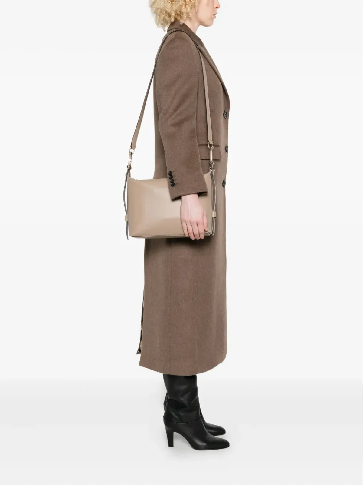 Furla ジップ開閉式レザーショルダーバッグ - 画像2