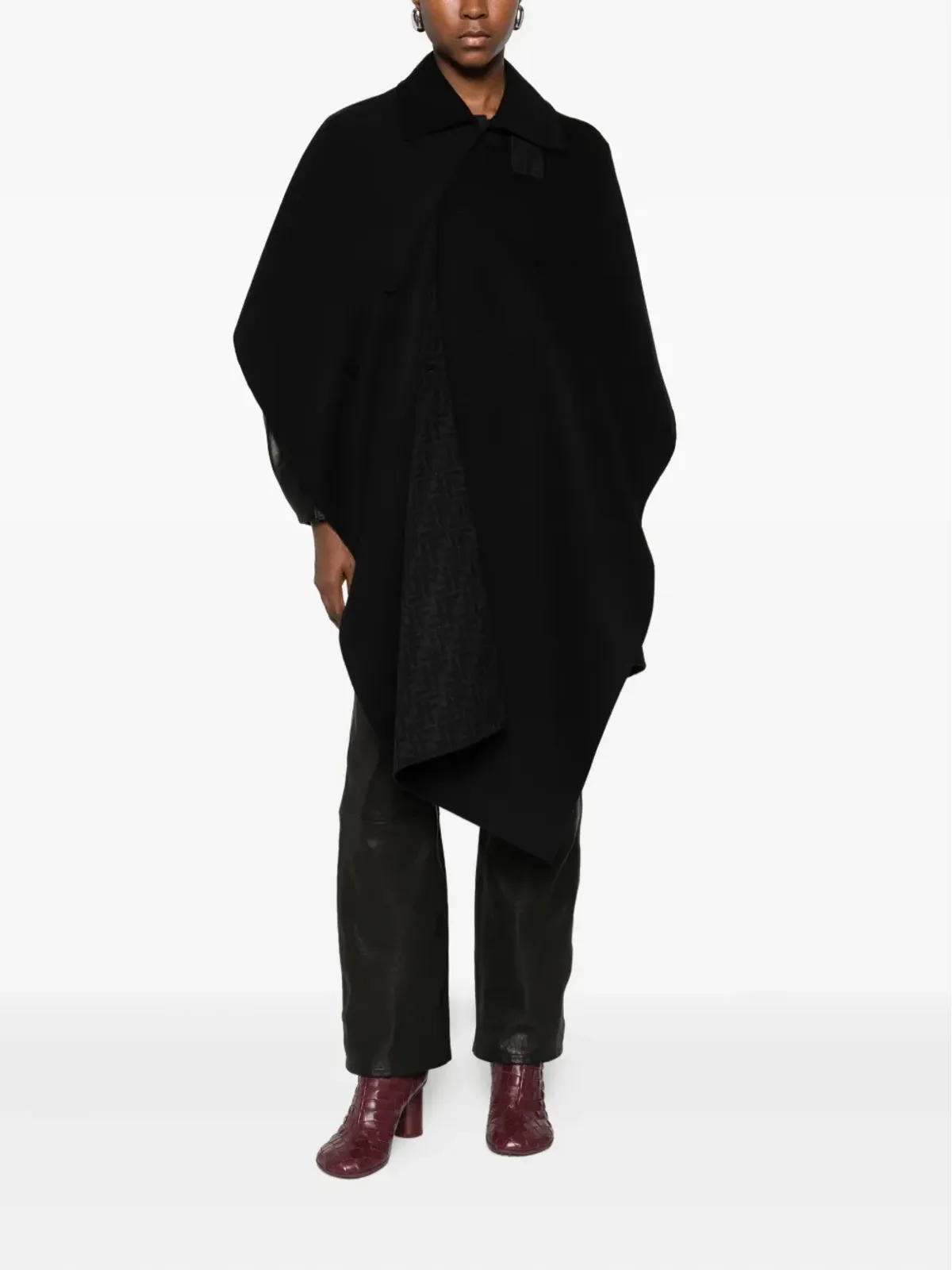 FENDI ボタン付きケープ - 画像2