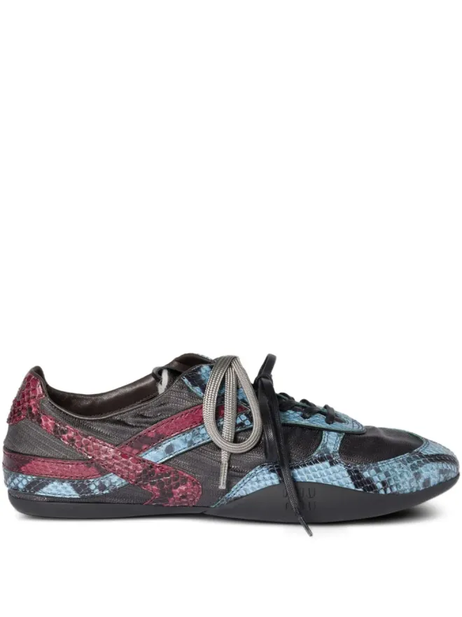 Miu Miu Miu Miu ロー・トップスニーカー ブラックの商品画像