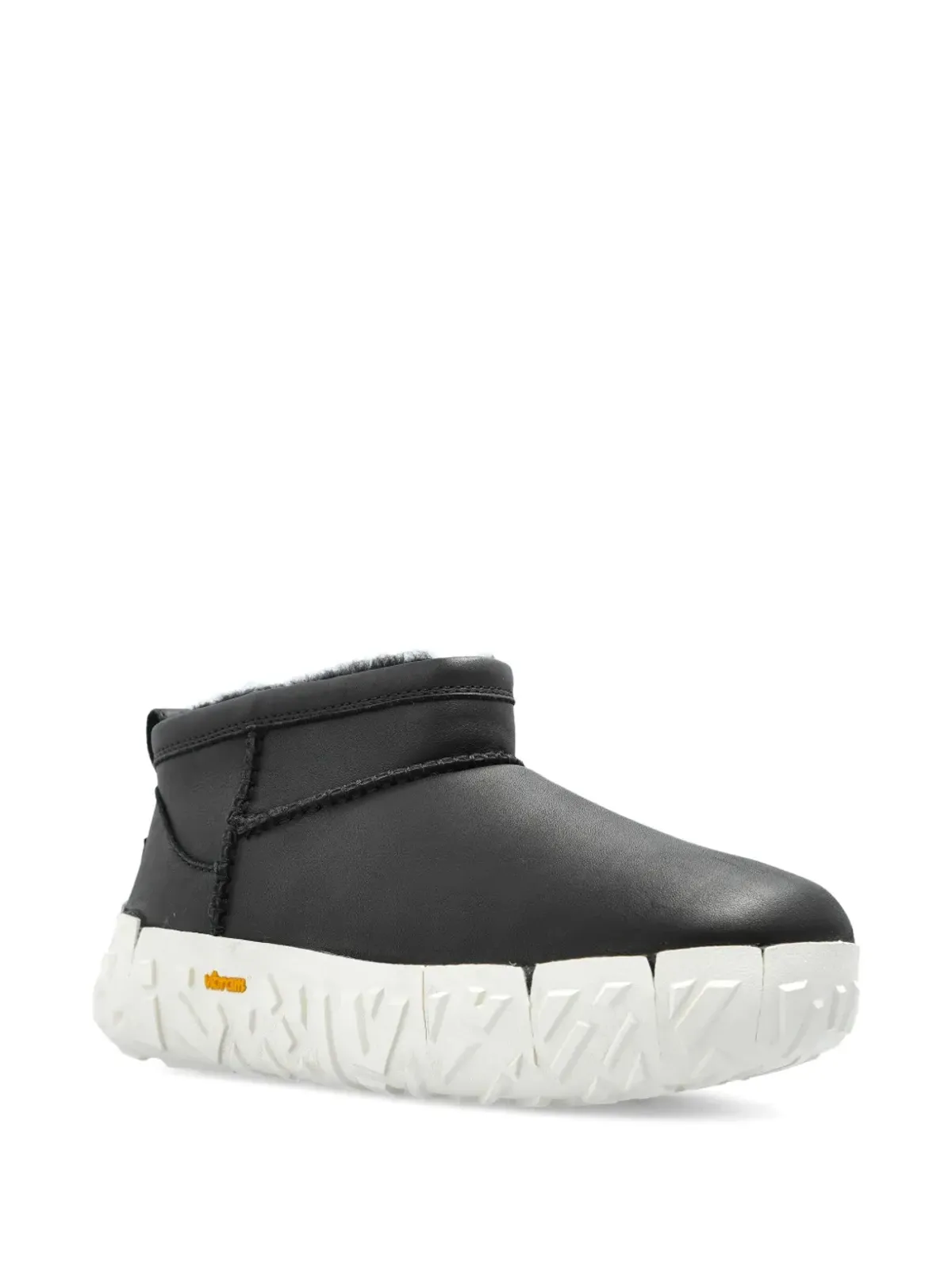 UGG クラシック ウルトラ ミニ ラップ テック ブーツ - 画像2