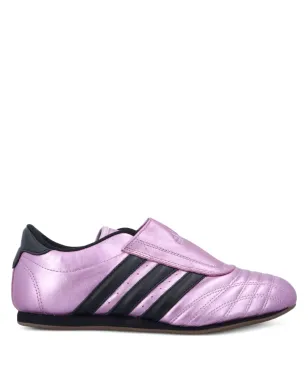 adidas テコンドー・ストライプス スリップオン スニーカー - サムネイル1