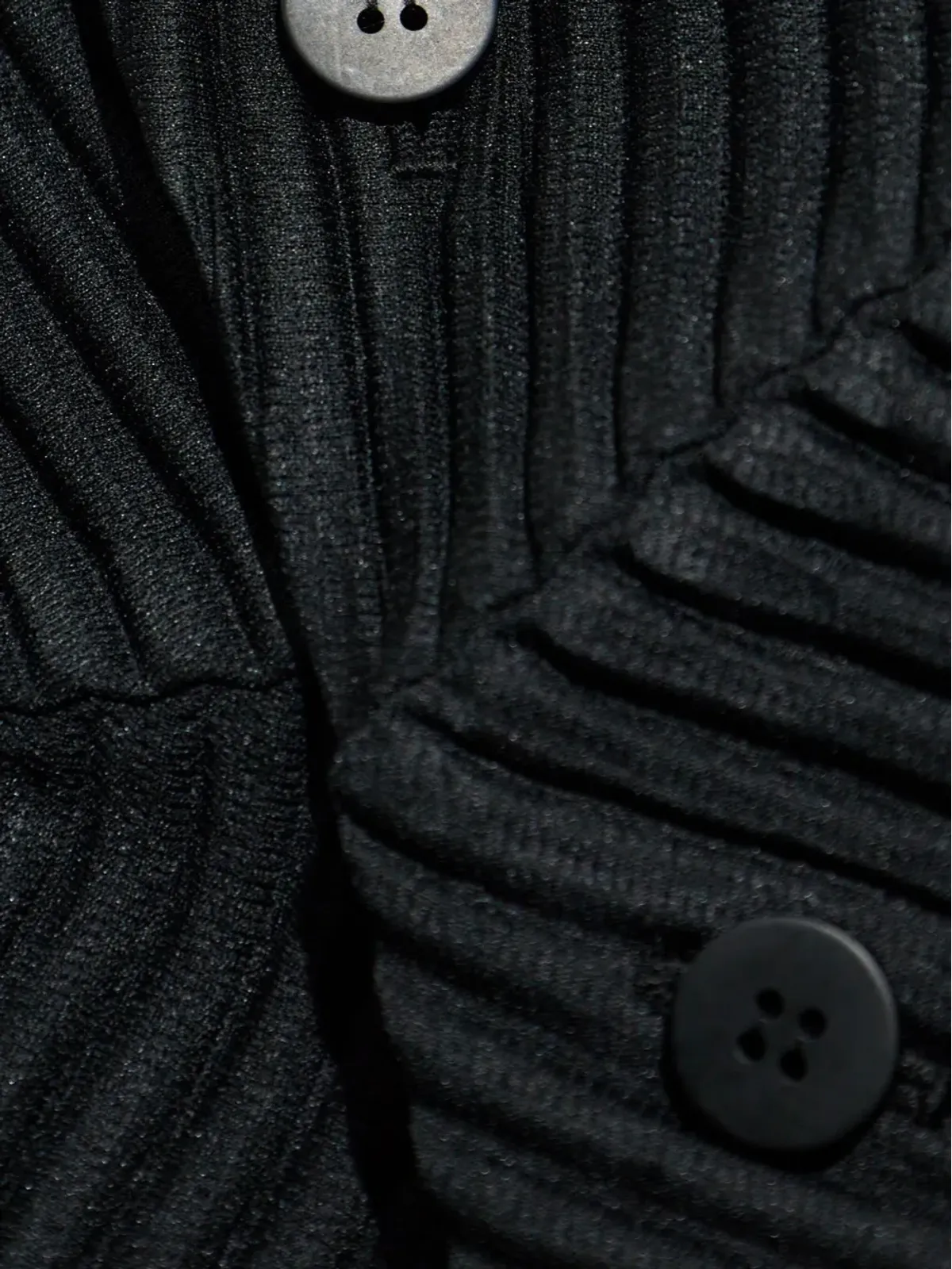 Homme Plissé Issey Miyake Monthly Colors: September plissé buttoned overshirt - Black - 画像5