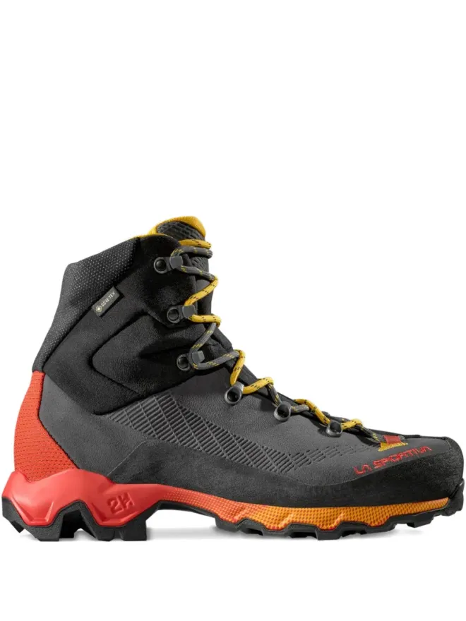 La Sportiva La Sportiva Aequilibrium Trek GTX 登山ブーツの商品画像